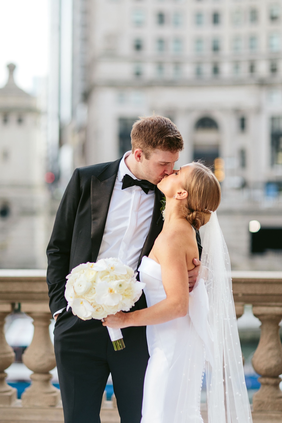 nicodemcreative-mackenziemaxwedding-theadlerplanetariumchicago-594