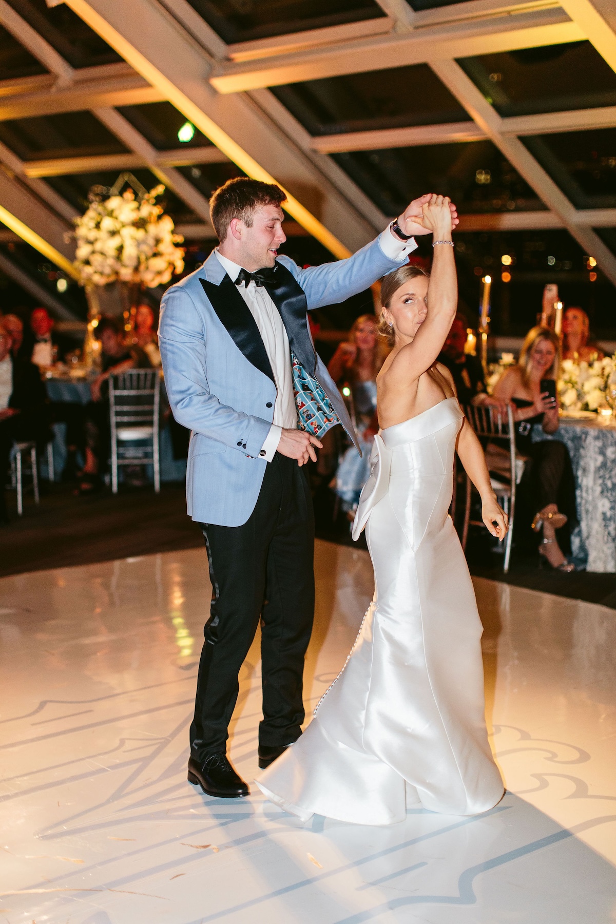 nicodemcreative-mackenziemaxwedding-theadlerplanetariumchicago-974