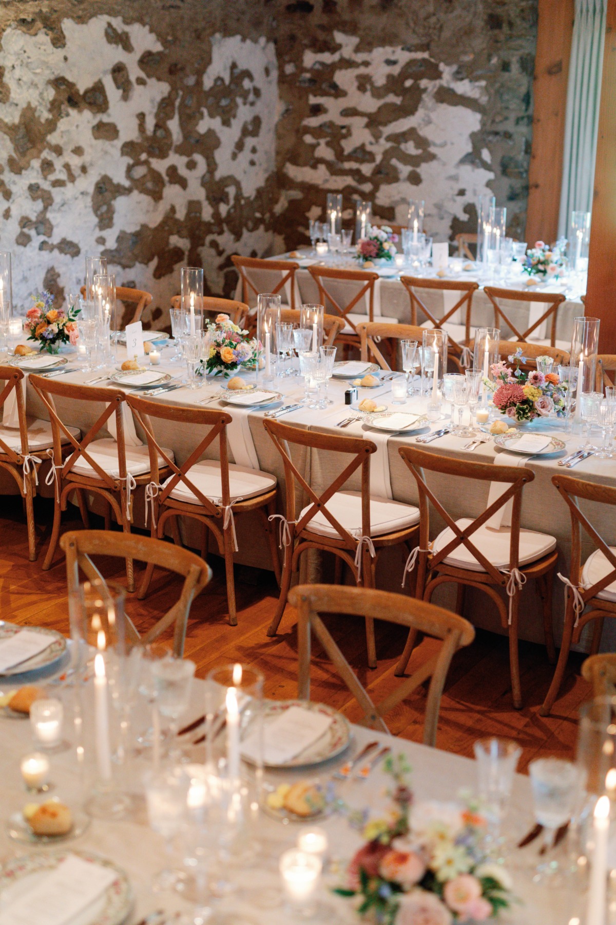 simple barn wedding reception decor ideas