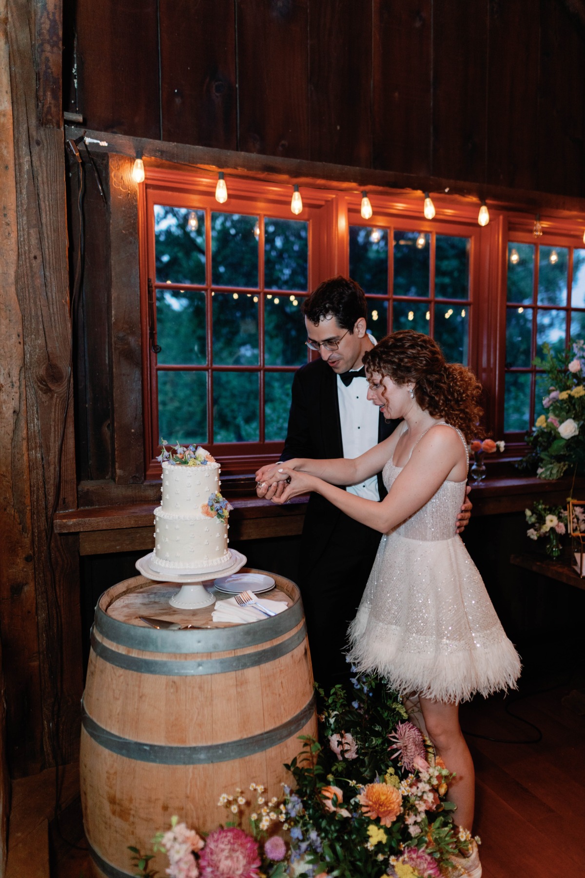 cake cutting photo ideas