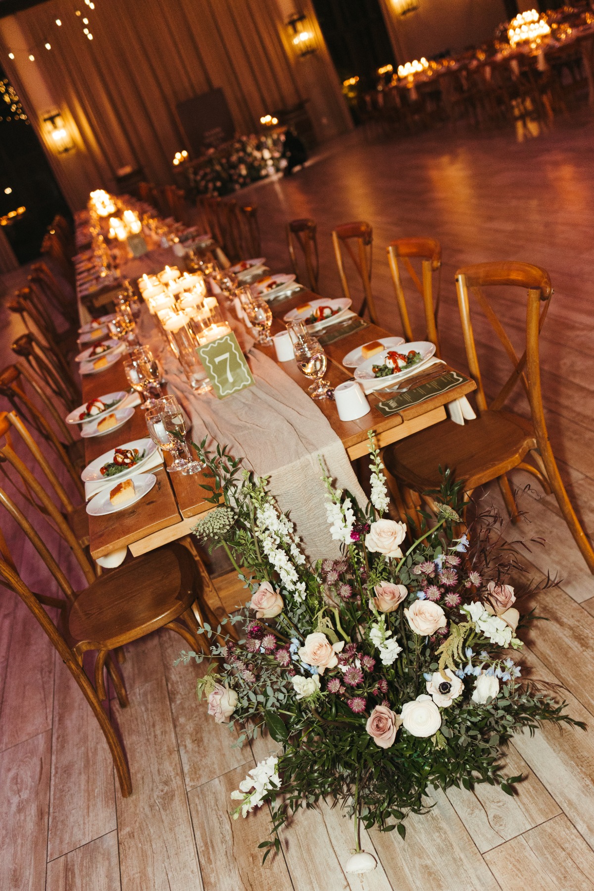 moody wedding flowers