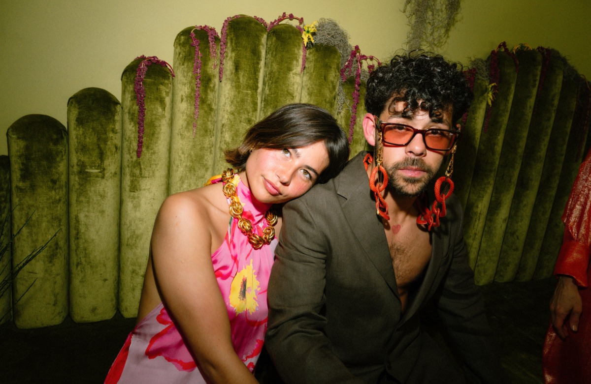 wedding guest portrait ideas