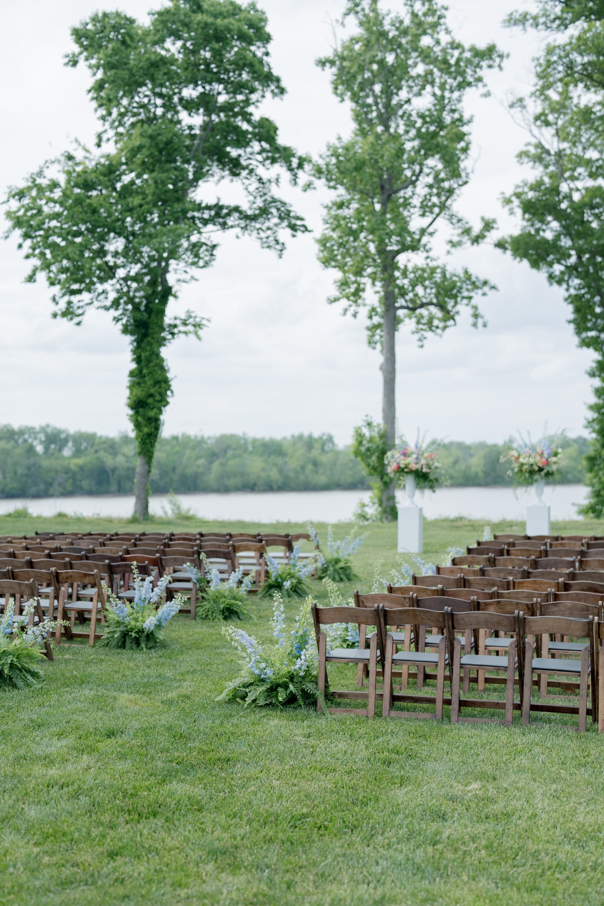 riverfront wedding in virginia