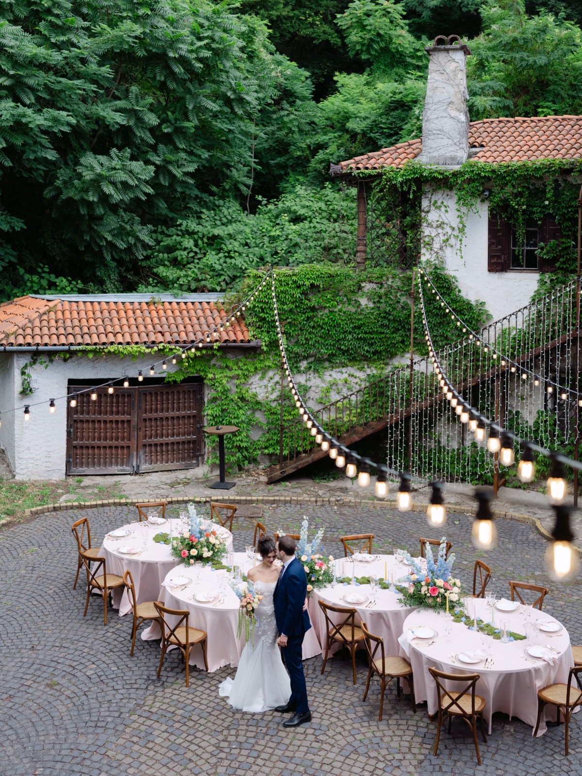 24-hang-pham-photography-viragzo-budapest-amber-bride