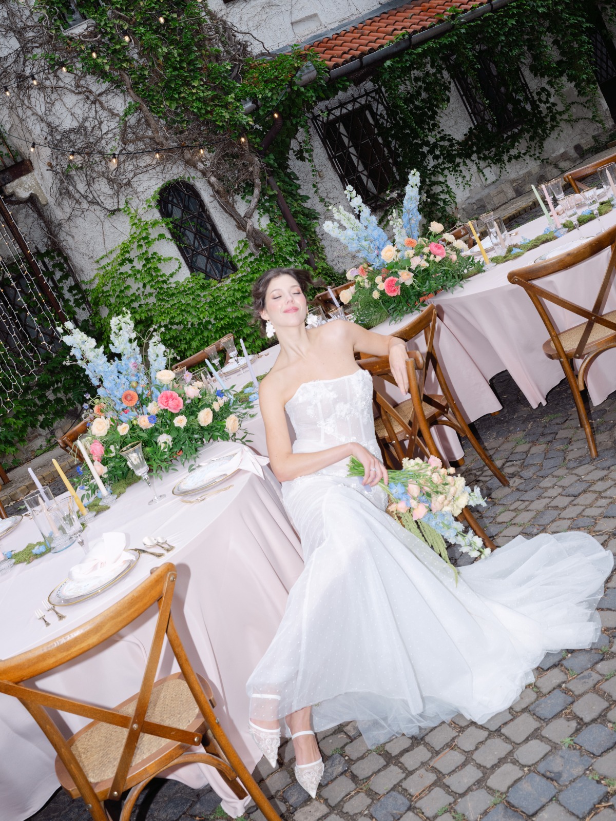 89-hang-pham-photography-viragzo-budapest-amber-bride