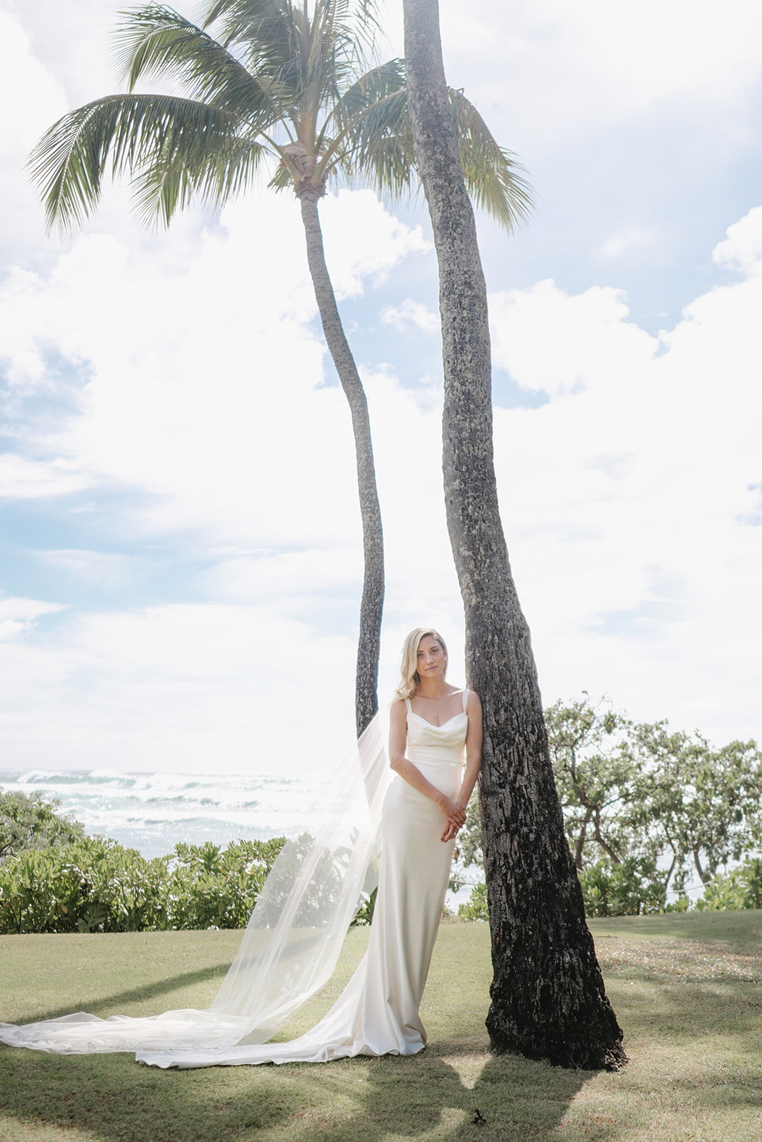 bridal portrait ideas for beach wedding