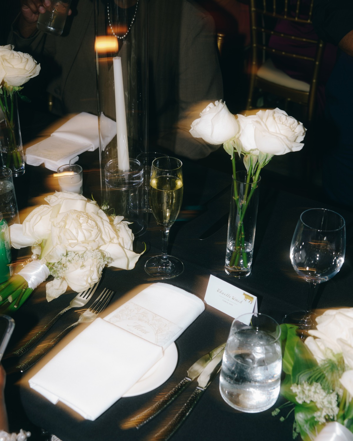simple wedding table flower ideas