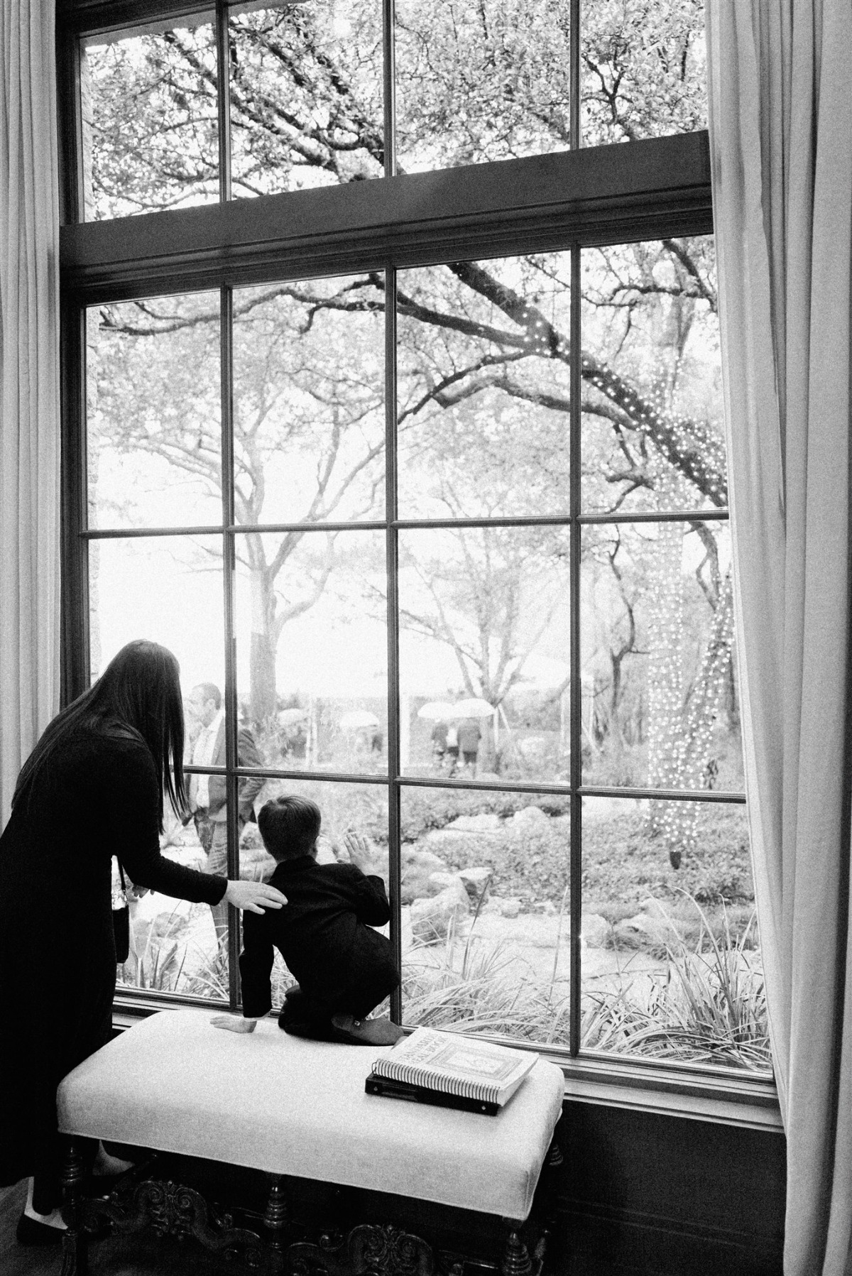 candid wedding photography