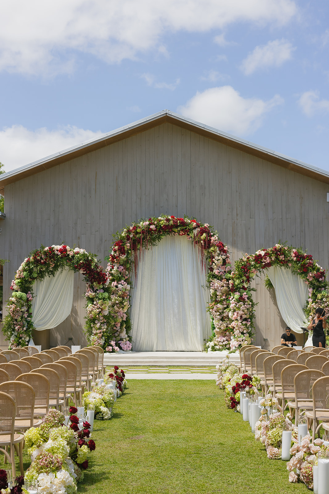 modern outdoor ceremony ideas