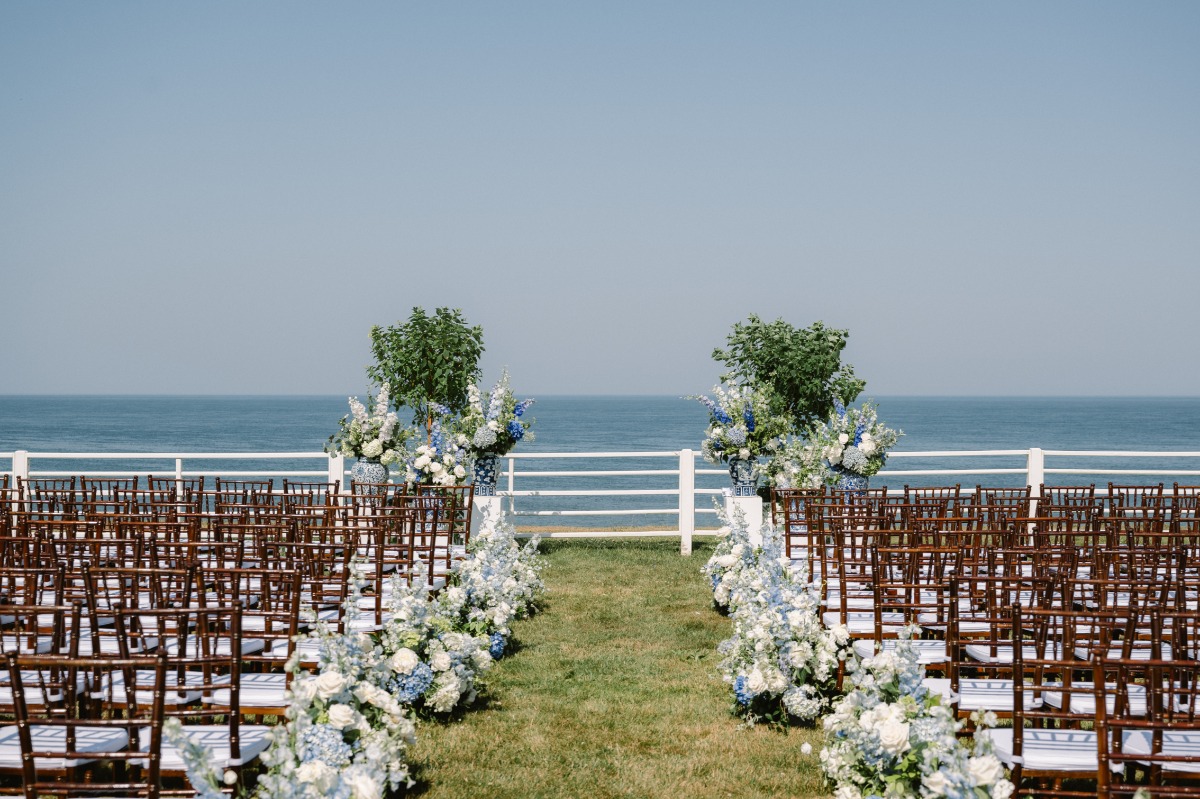 blue and white wedding ceremony