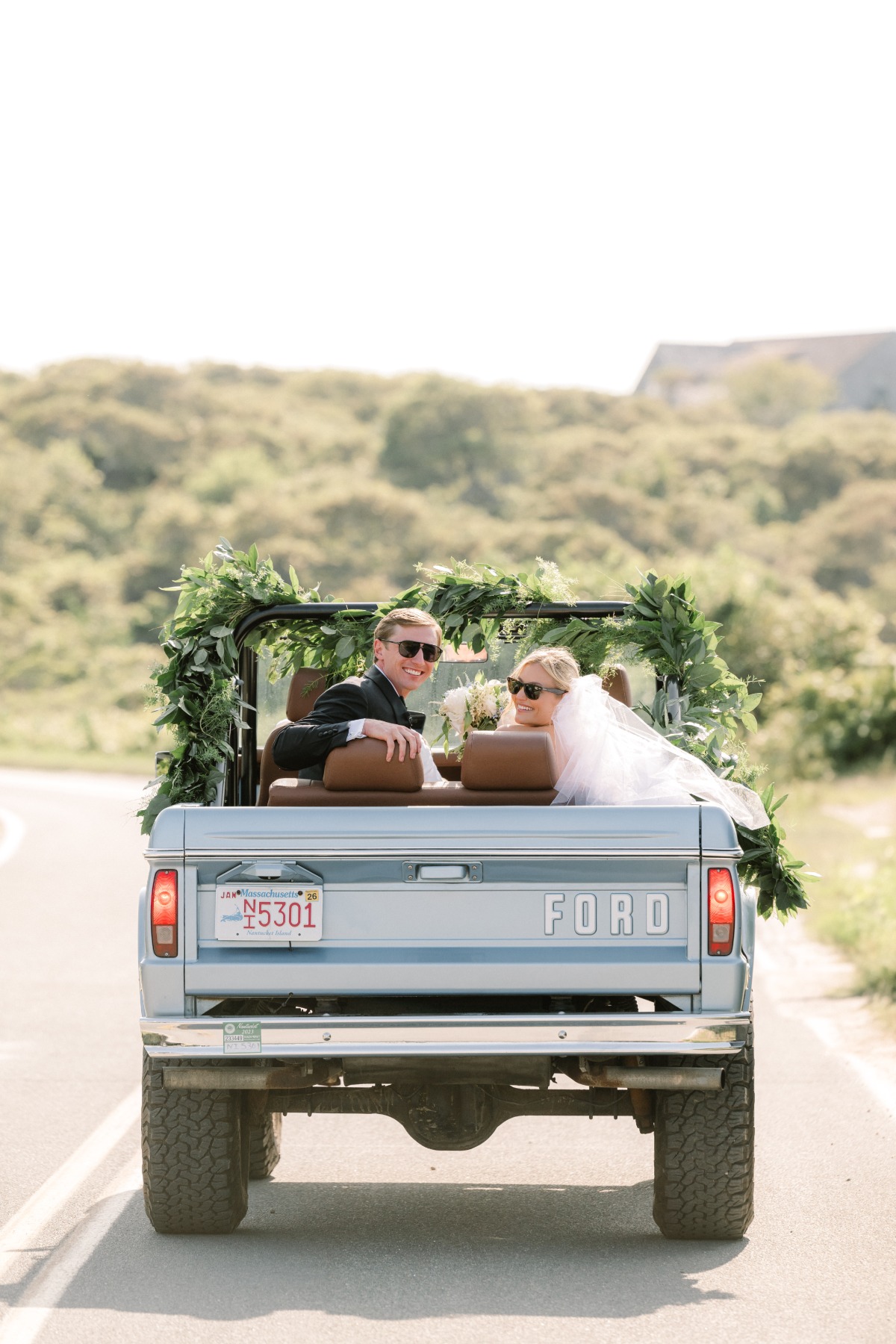 Ford Bronco wedding portraits