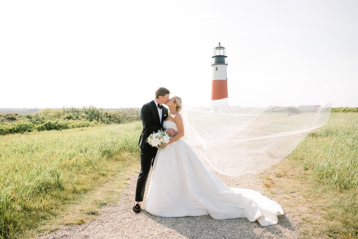 lighthouse wedding portraits