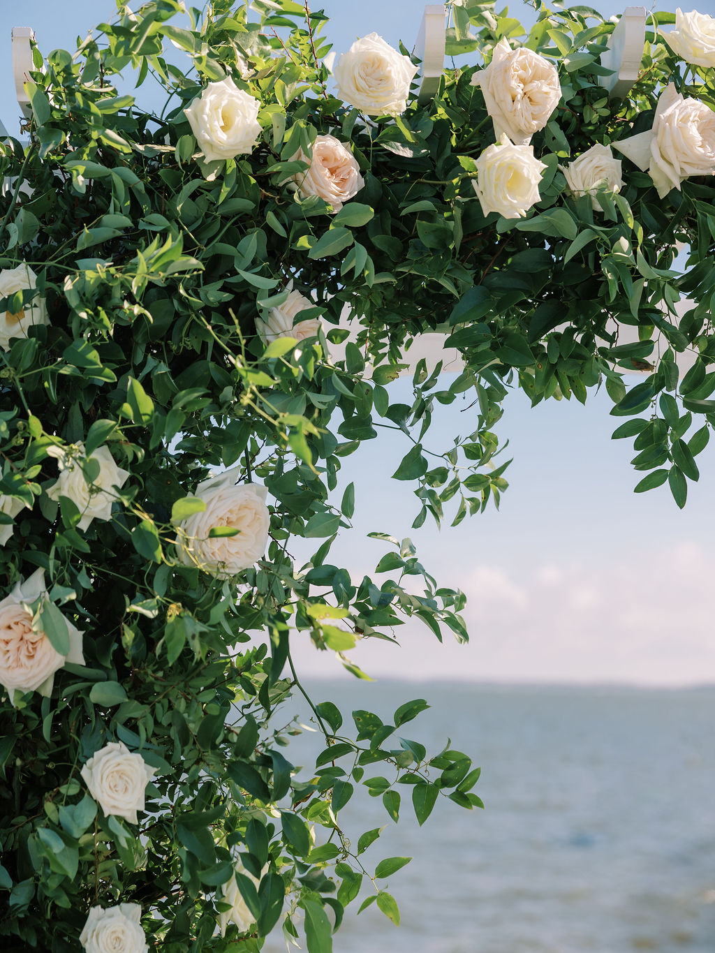 rose floral arch for wedding