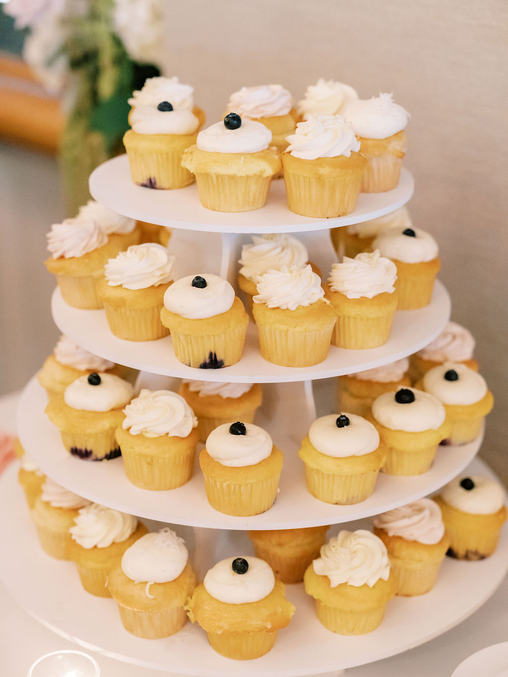 cupcake wedding display