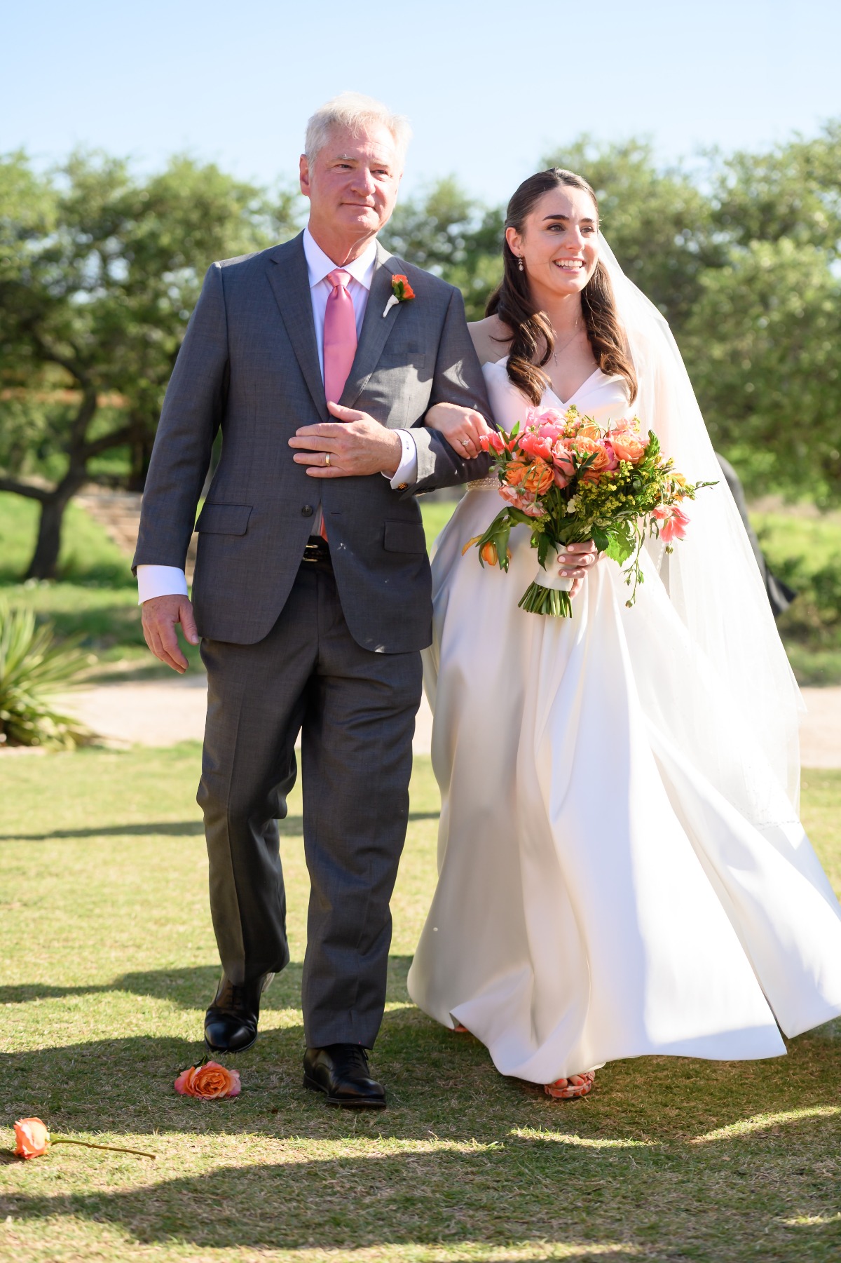 father walking bride down the aisle