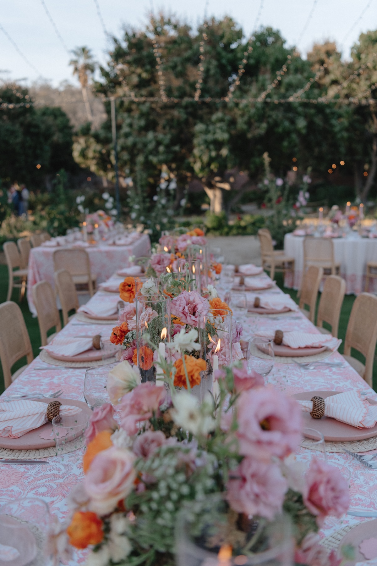 floral table runner ideas