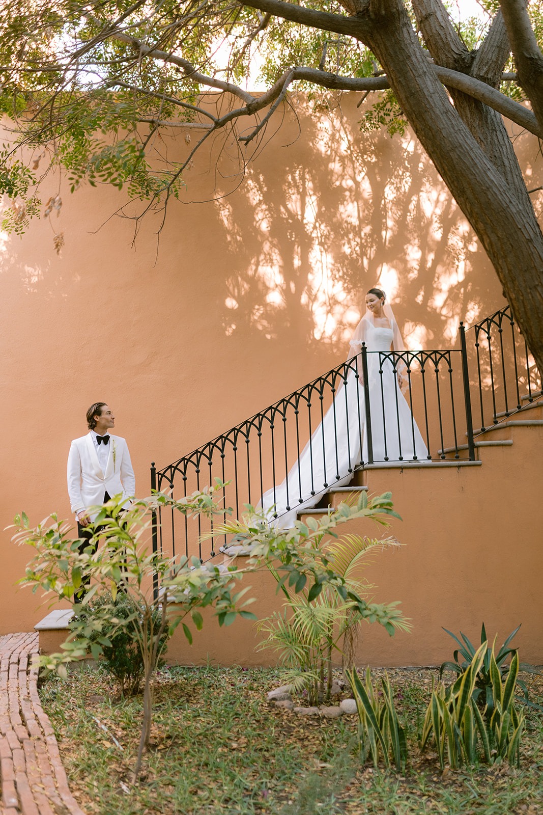 first look on steps photo ideas