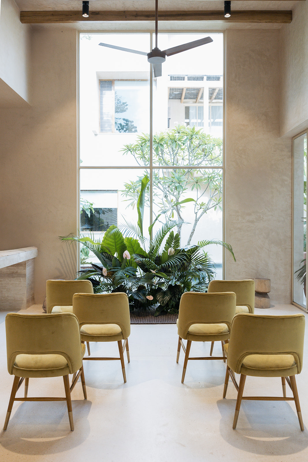 modern minimalist wedding ceremony