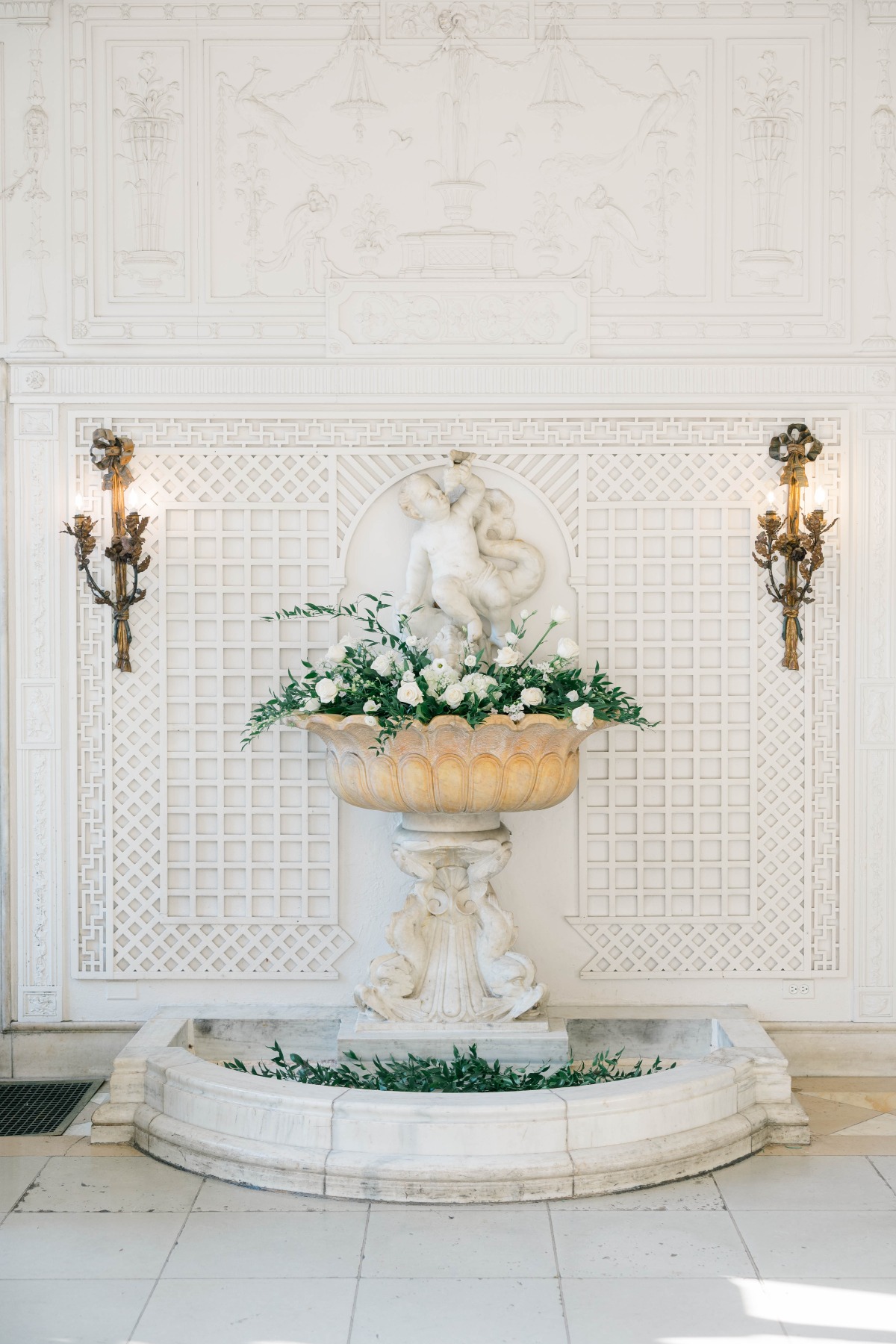 fountain florals for wedding