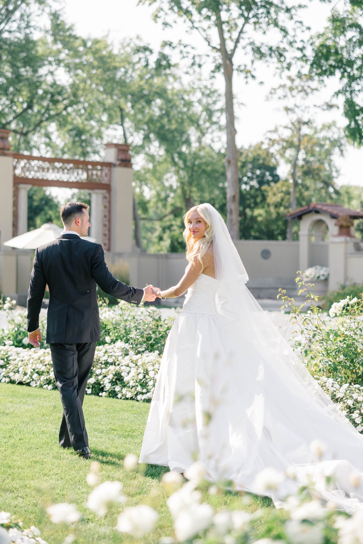 cute wedding couples portrait ideas