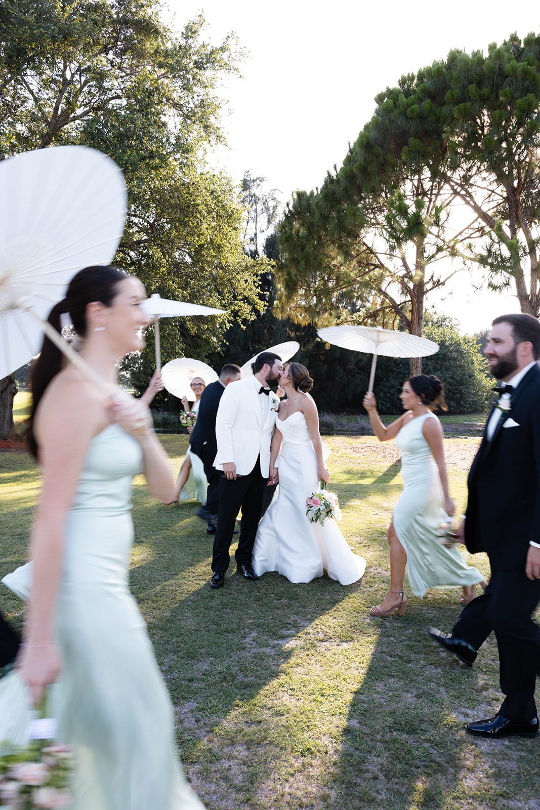 cute pose ideas for wedding party