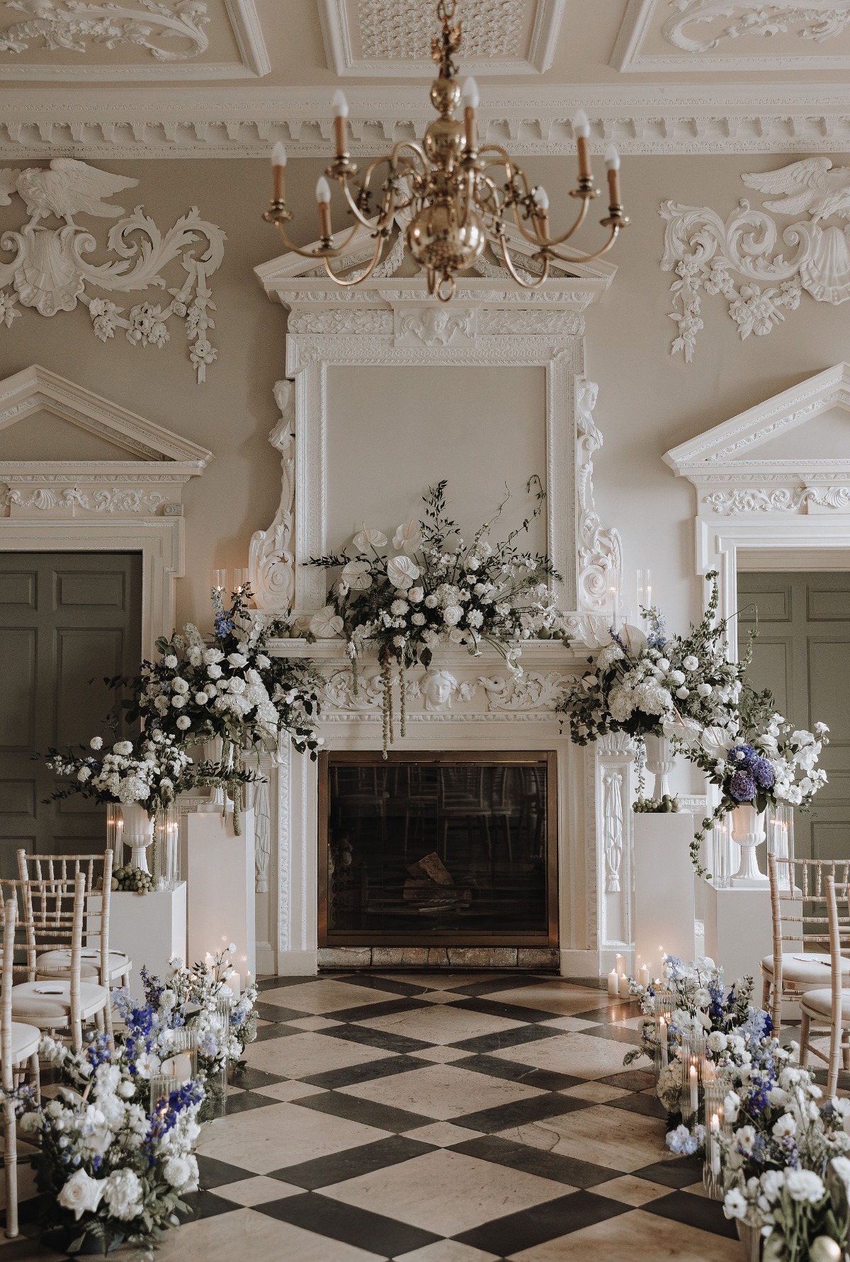 white wedding ceremony flowers