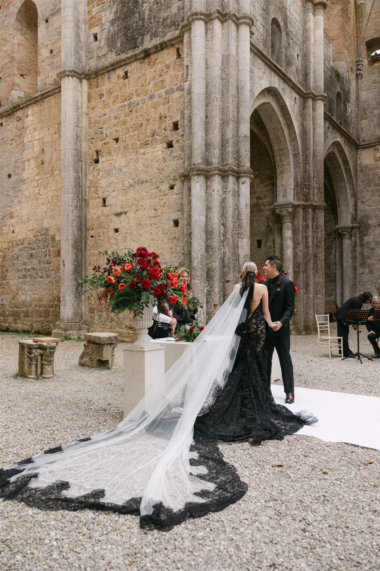 black and white wedding veil galia lahav