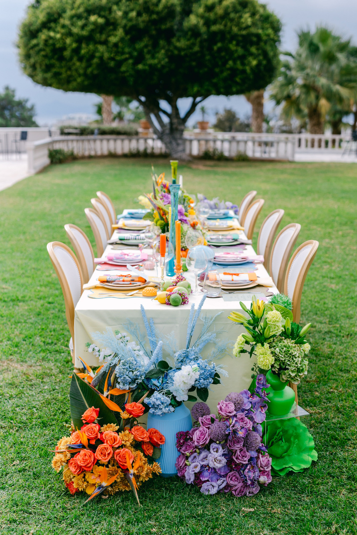 rainbow wedding table ideas