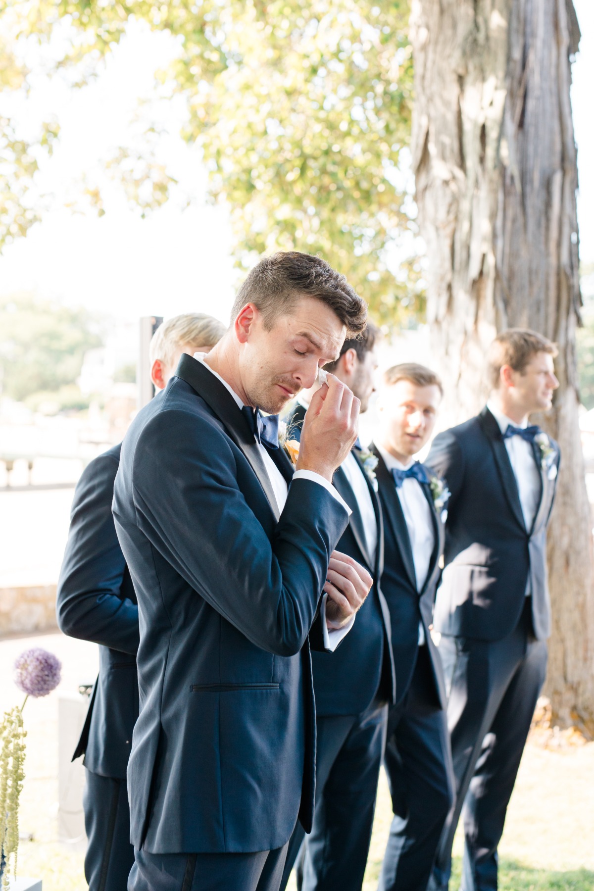 groom reaction photo ideas