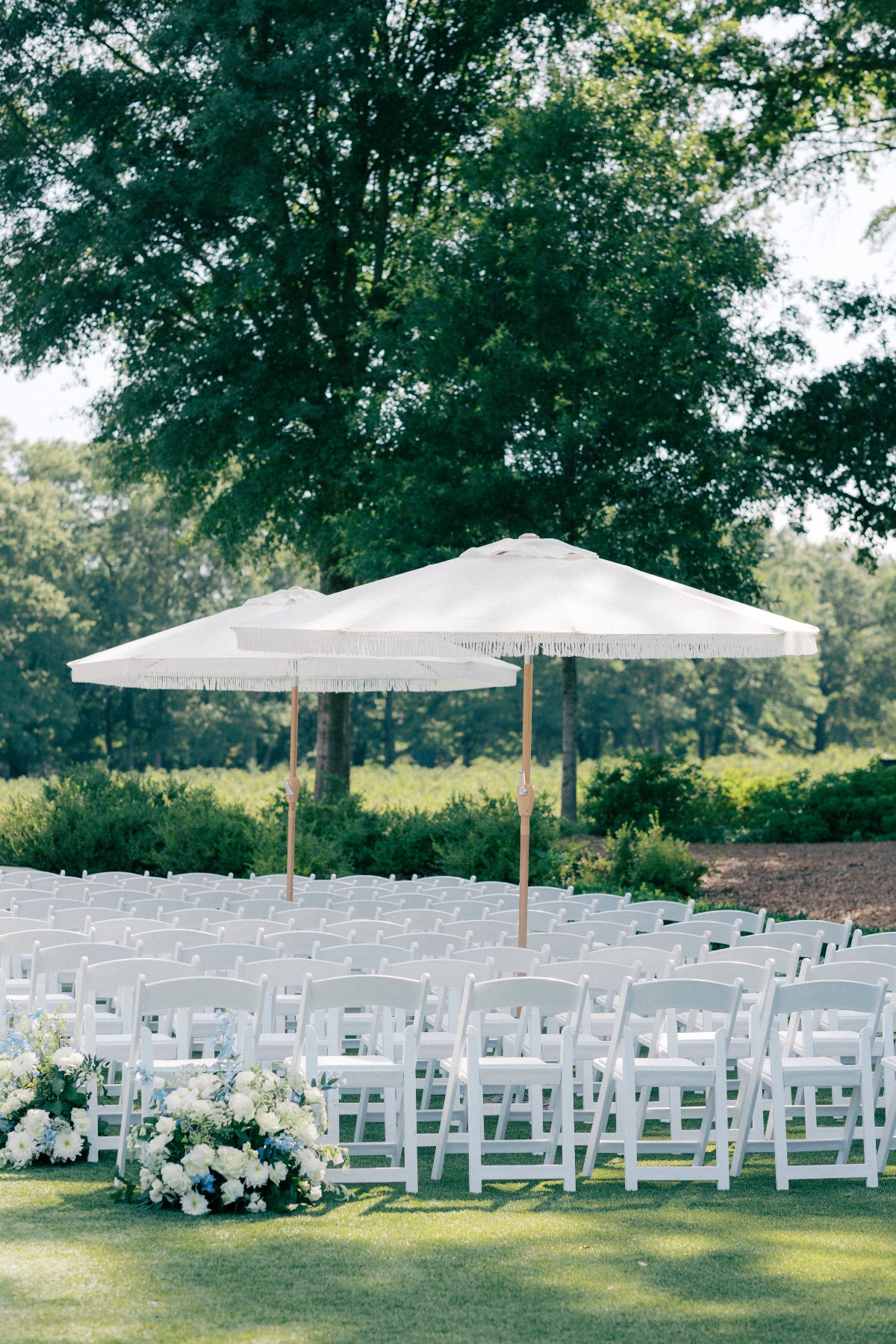 sunbrella for outdoor wedding ceremony