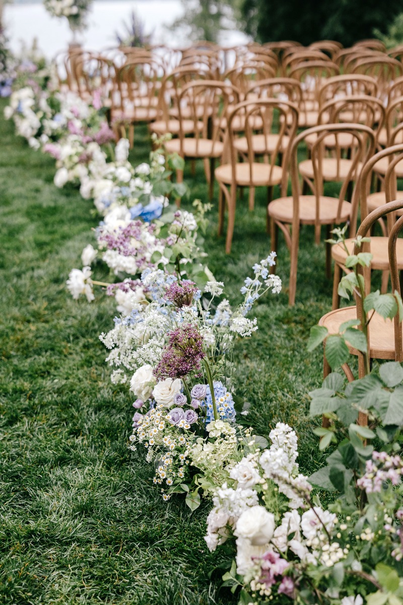 pastel wedding ceremony flower ideas