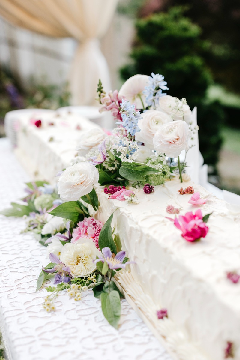 elongated wedding cake