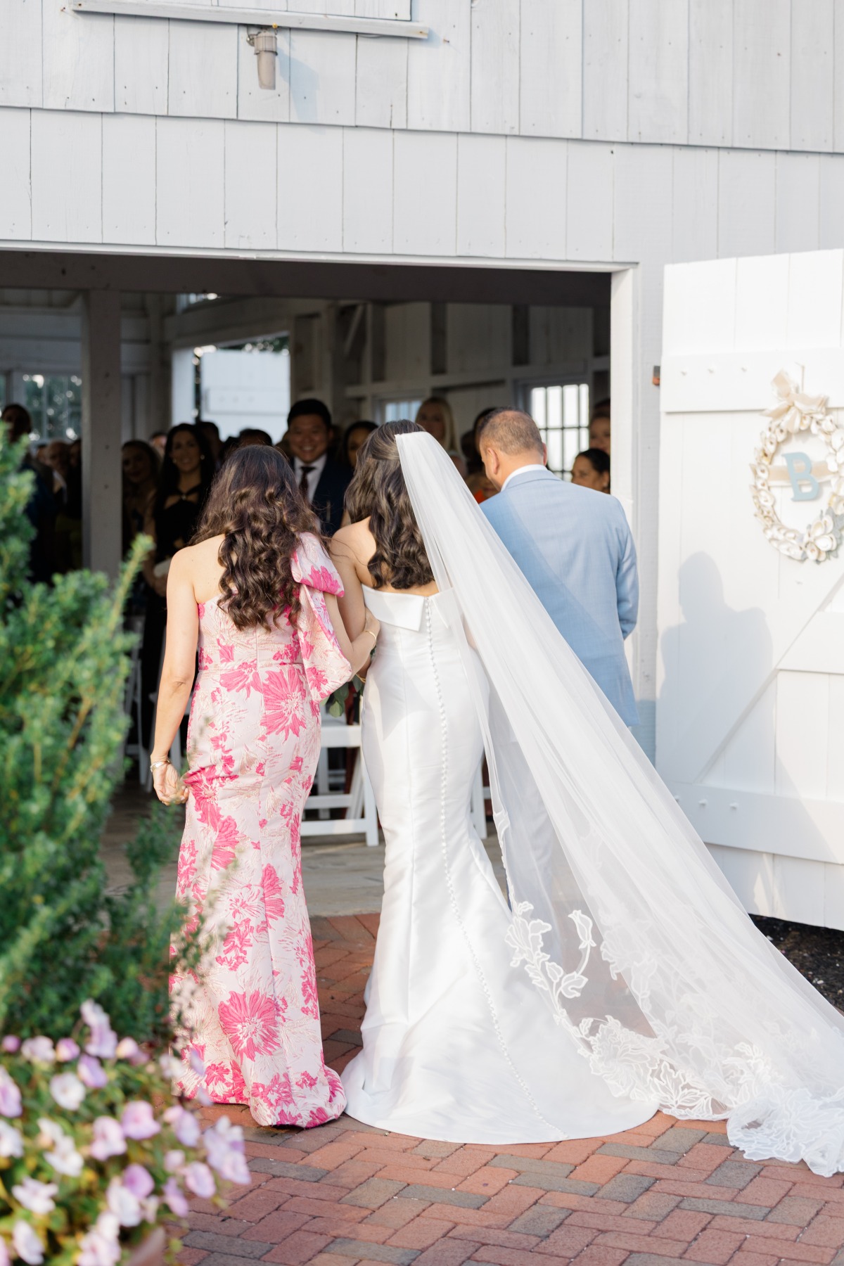 barn wedding ceremony