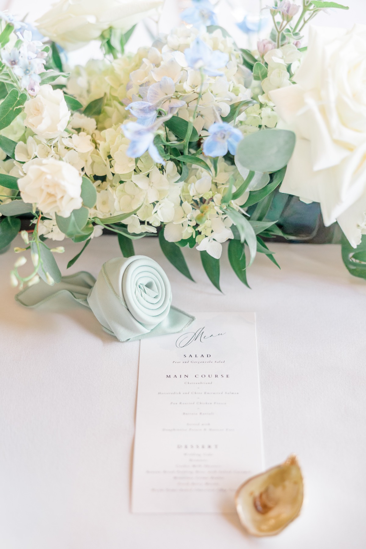 blue and white wedding flowers