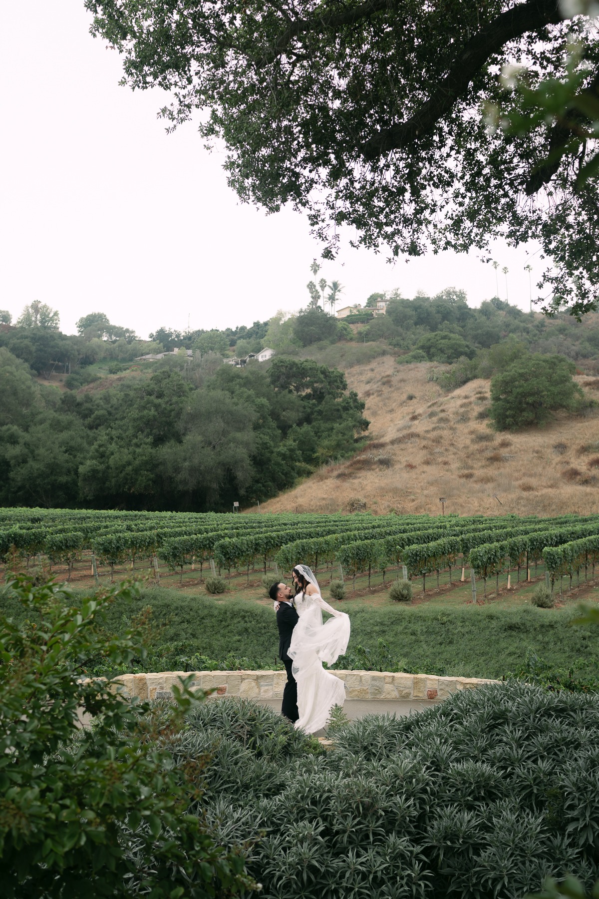 cute and candid couples photo ideas for wedding