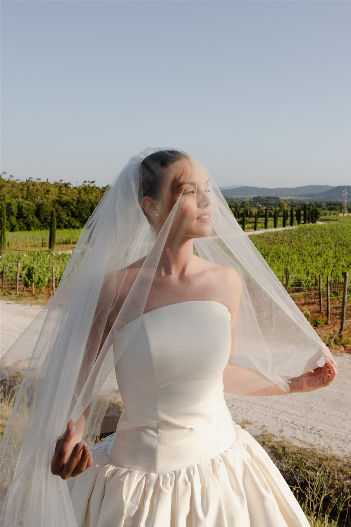 golden hour bridal portrait ideas