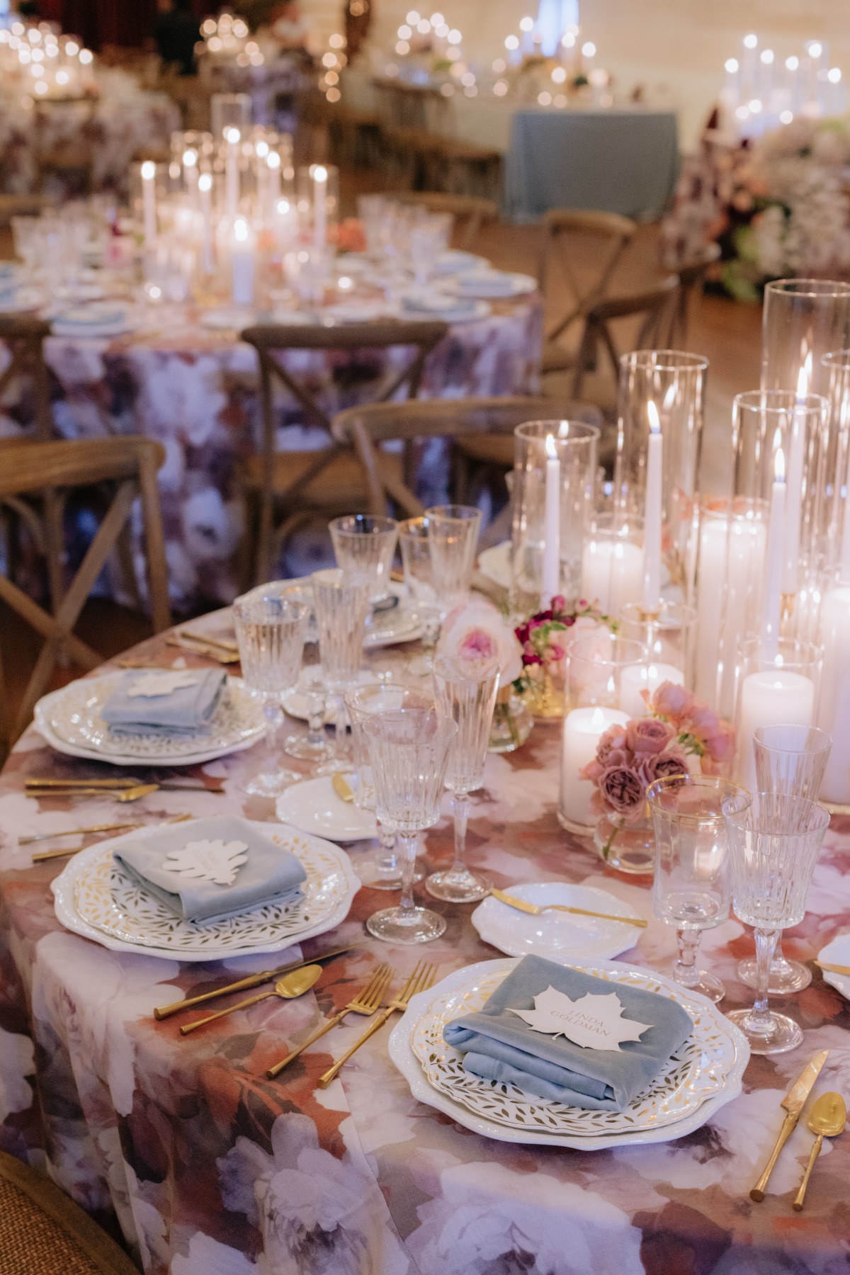 burgundy and blue reception tables