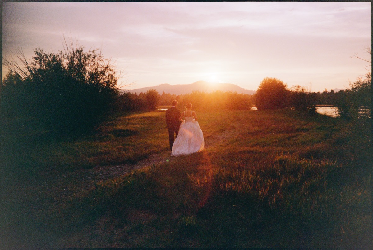 sunset vintage wedding photos