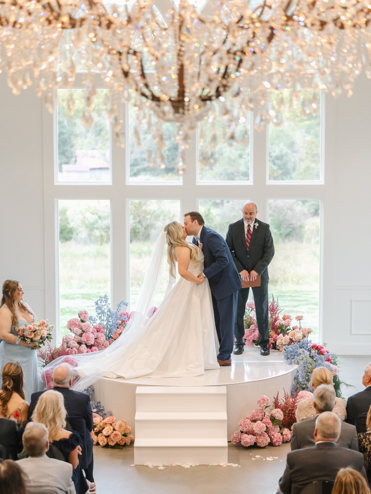 pedestal for wedding ceremony