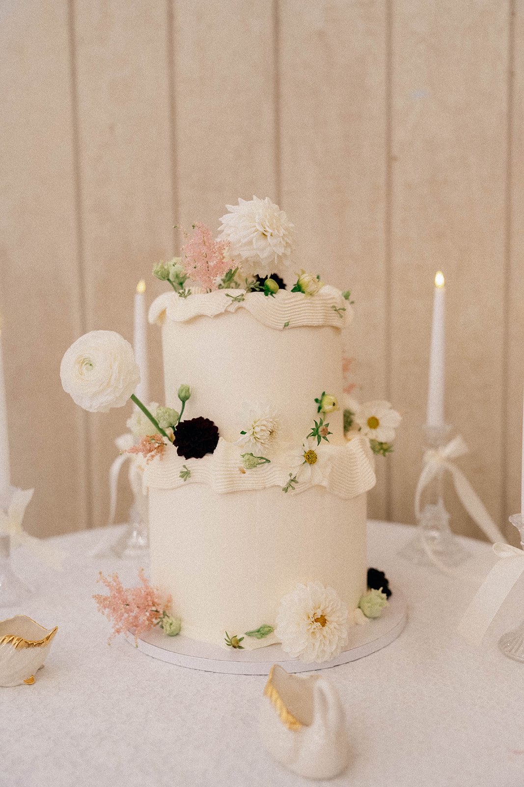 modern abstract wedding cake