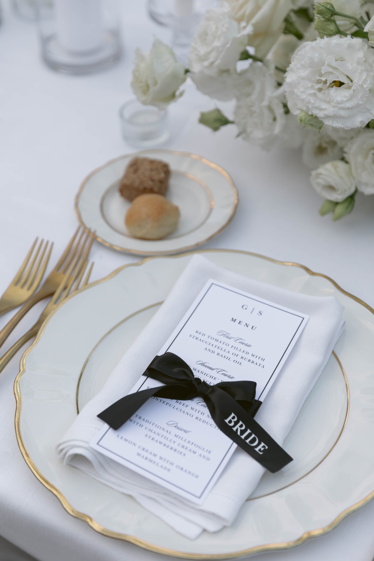 black and white wedding table