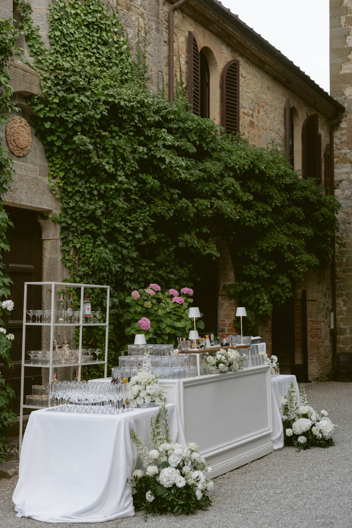 white bar rental in tuscany