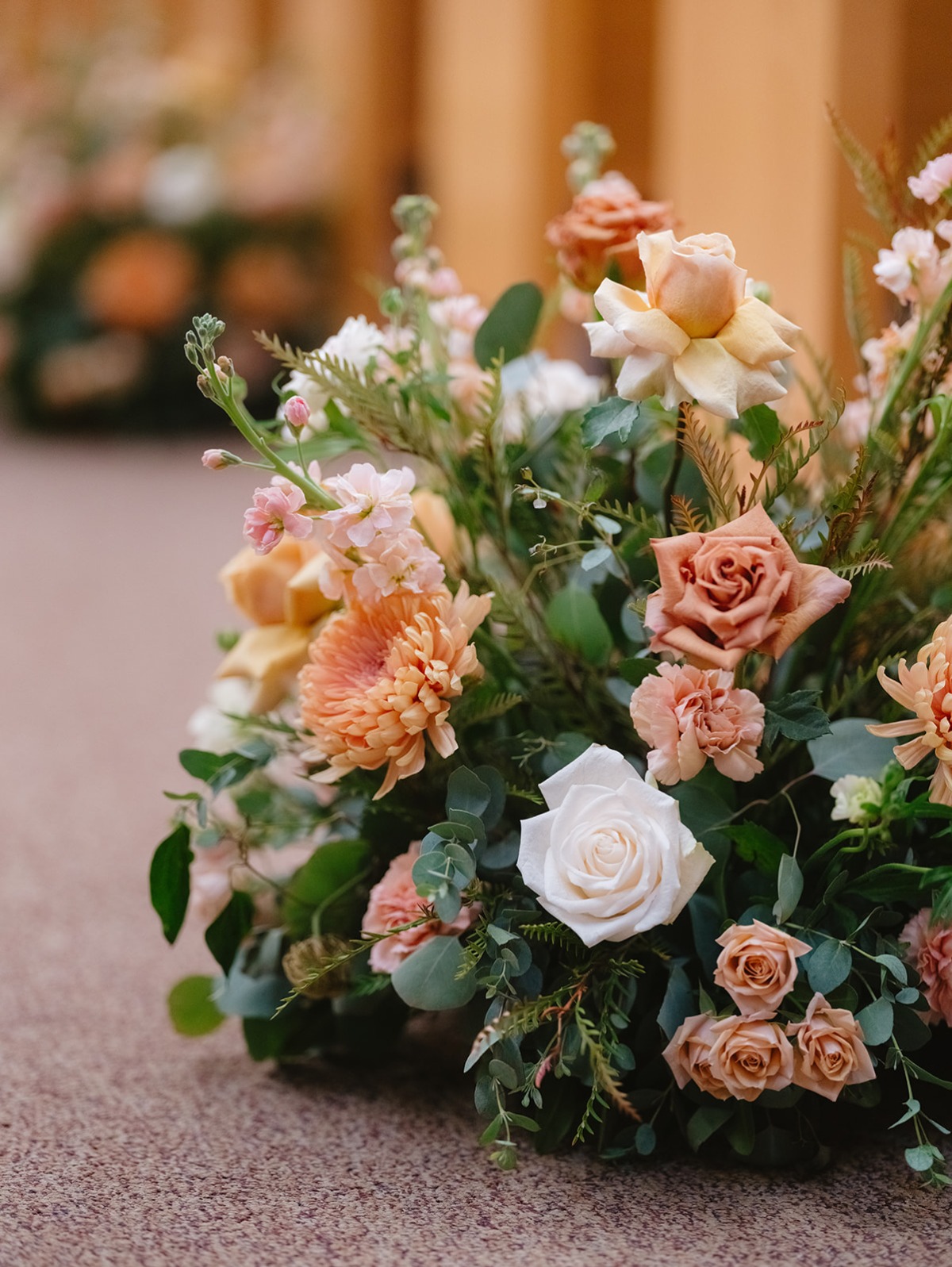 peach orange and pink wedding flowers