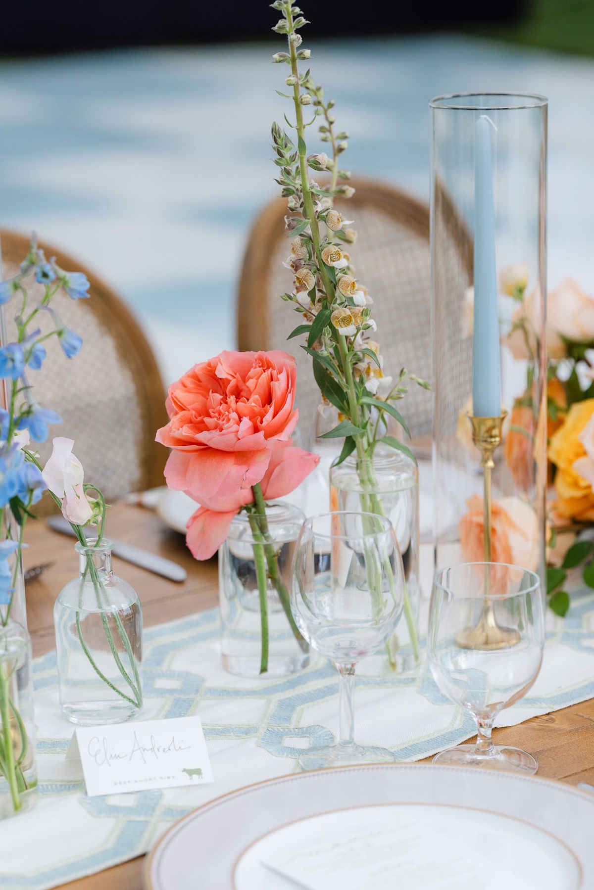wildflower centerpieces for wedding