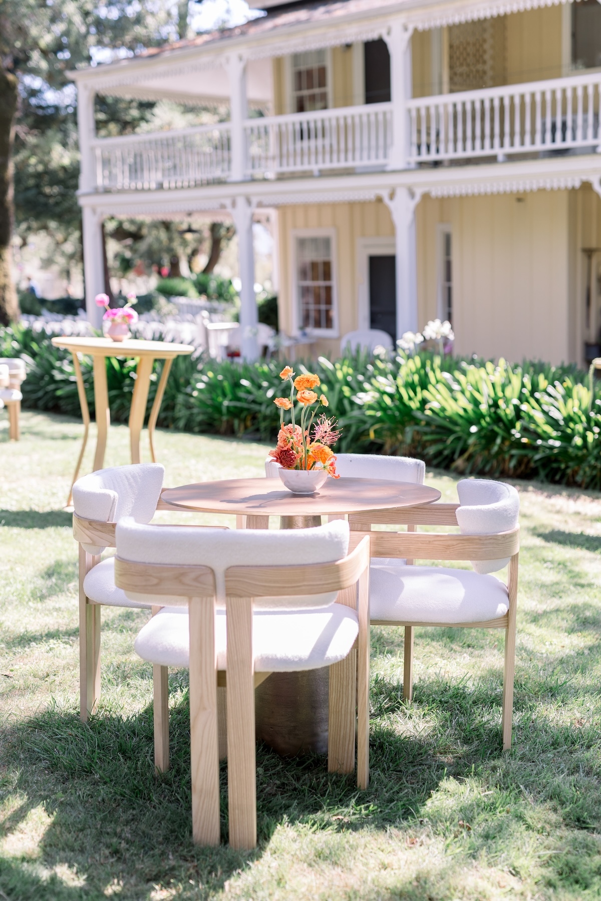 dining room tables for cocktail hour