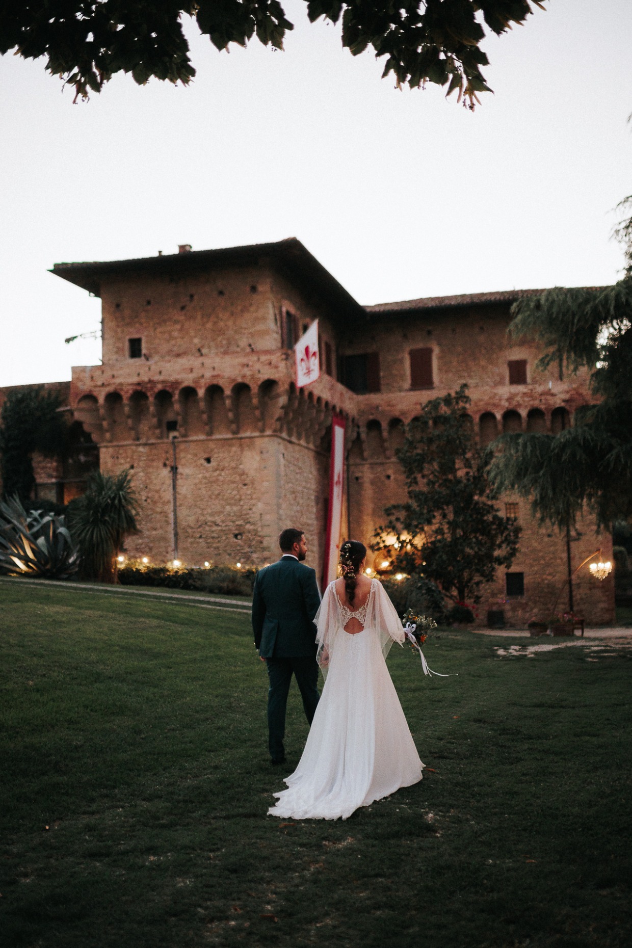 italian wedding venue that is a castle