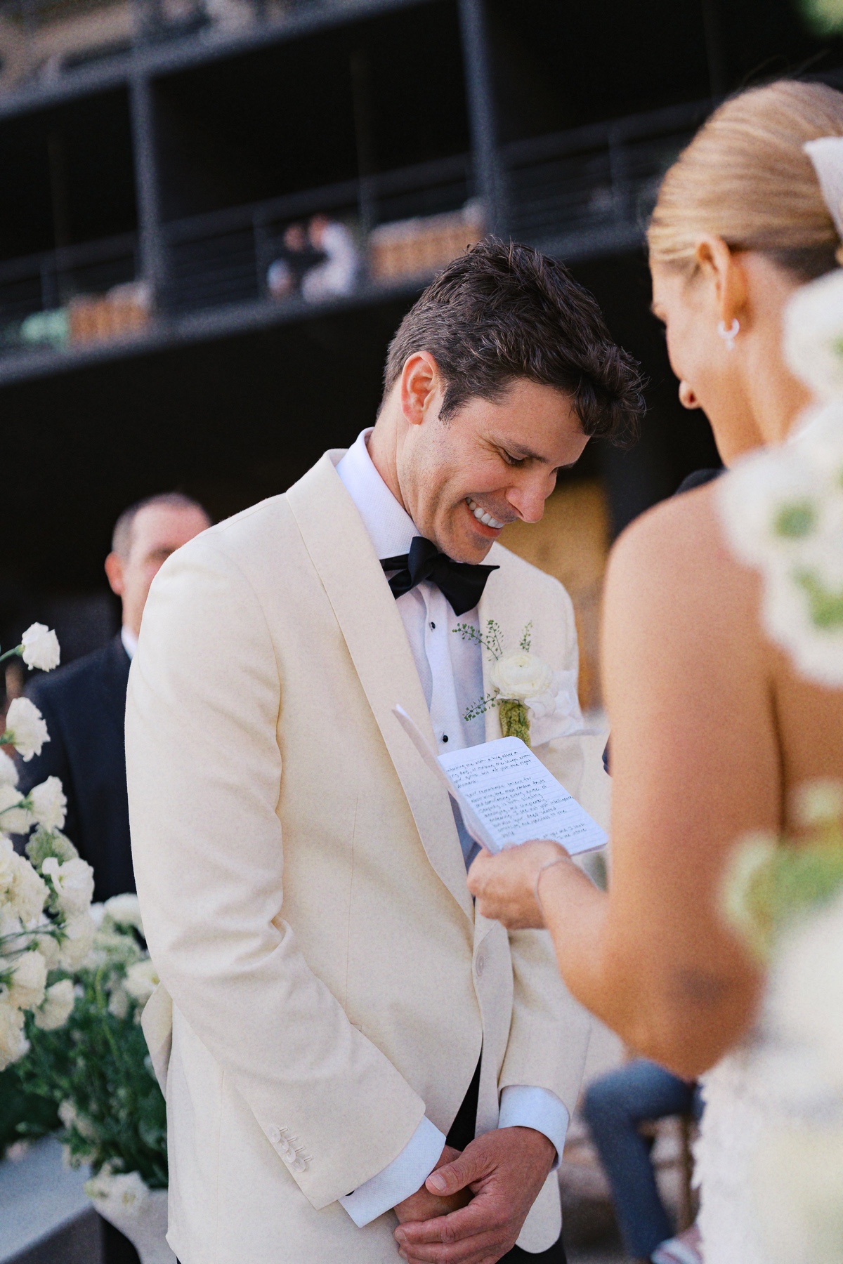 candid vow exchange photo ideas
