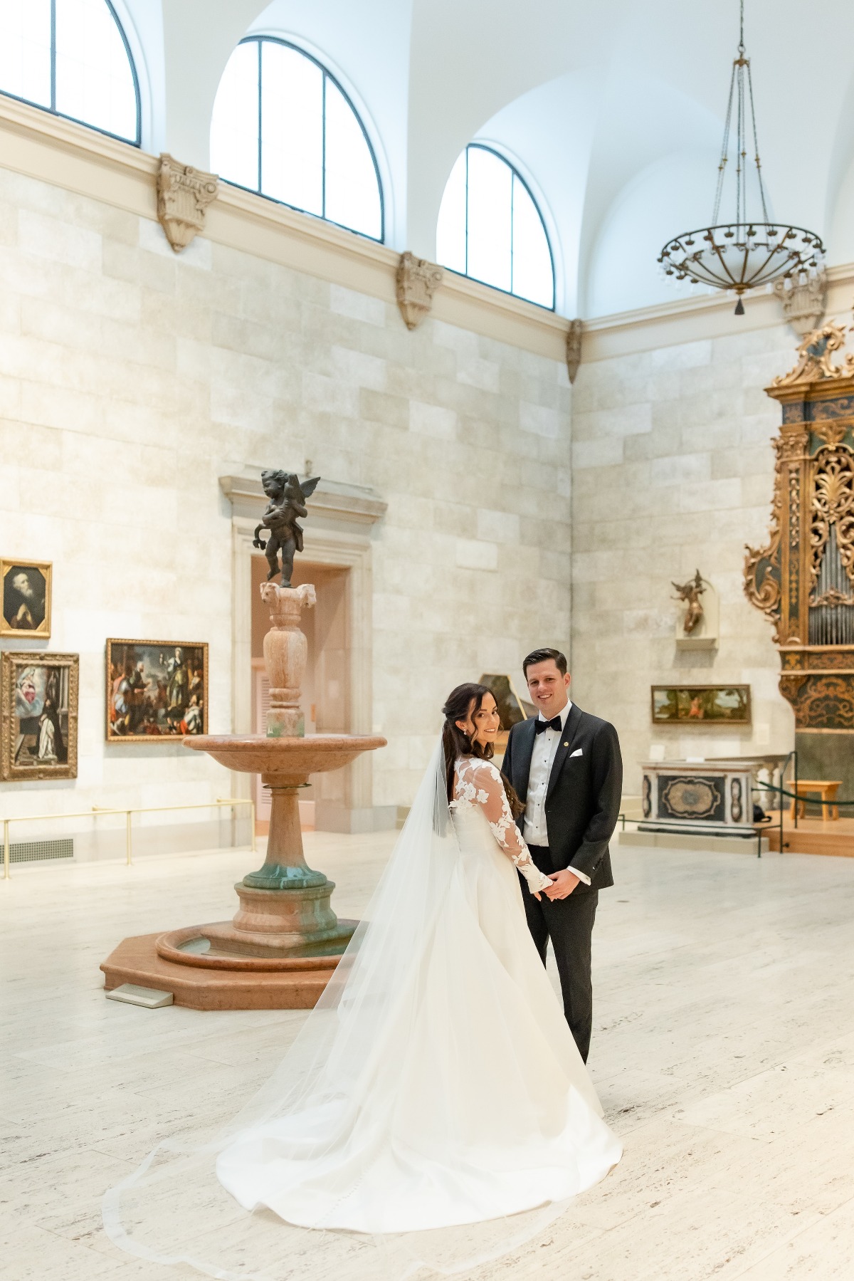 kelsee-risler-photography-memorial-art-gallery-rochester_-ny-luke-alexandra-wedding-217