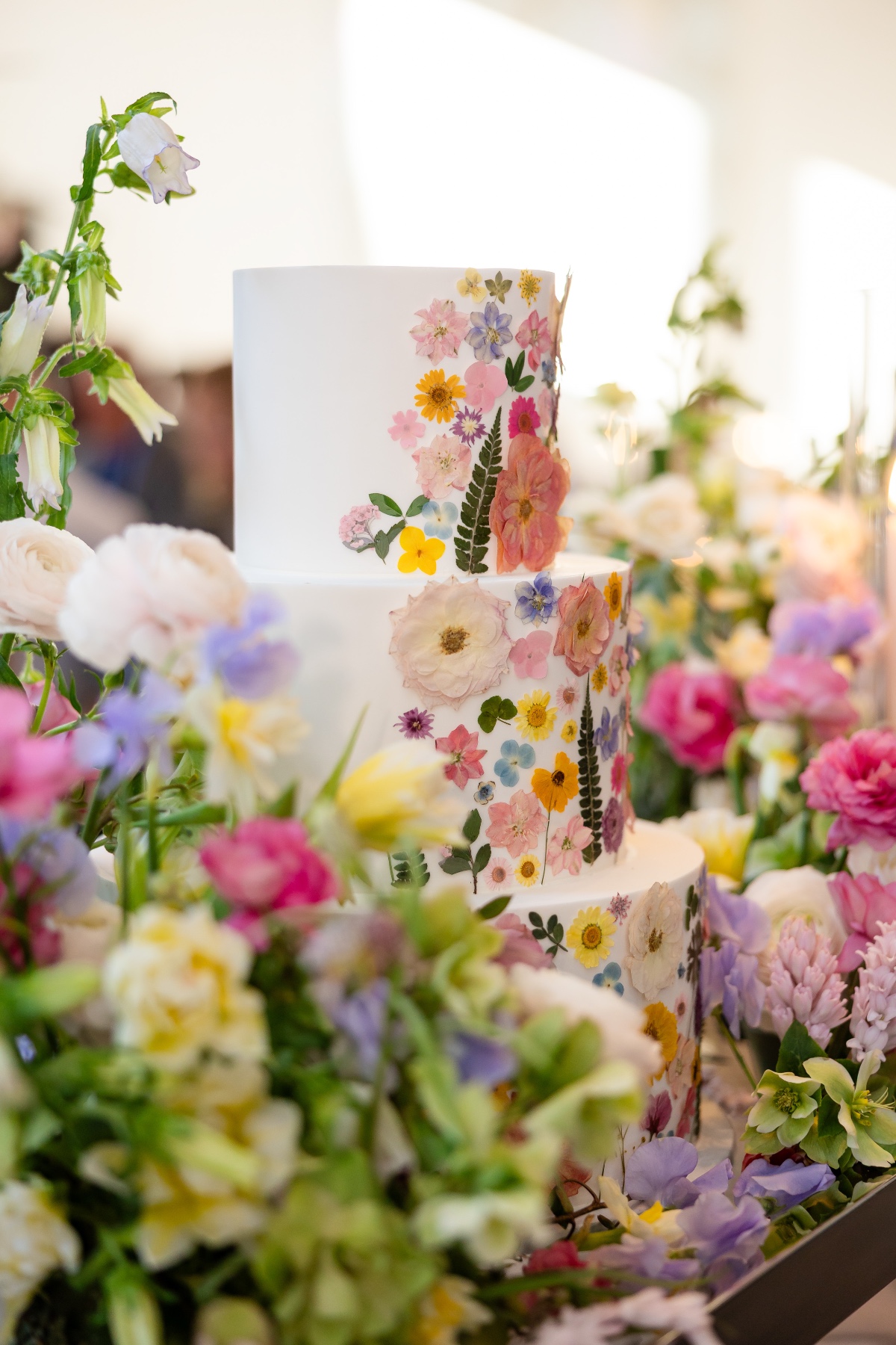 pressed flower wedding cake ideas