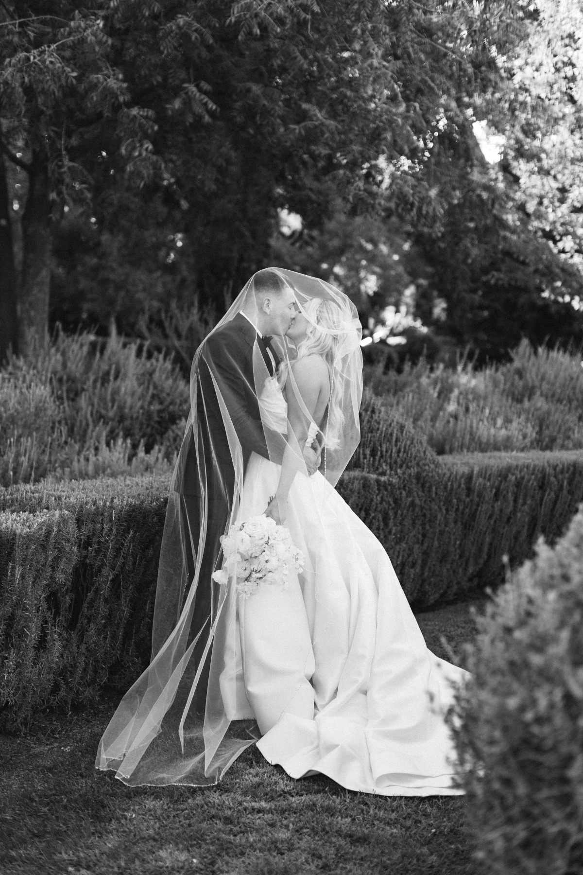 park-winters-wedding-clay-shauna-previews-ashley-carlascio-photography-34